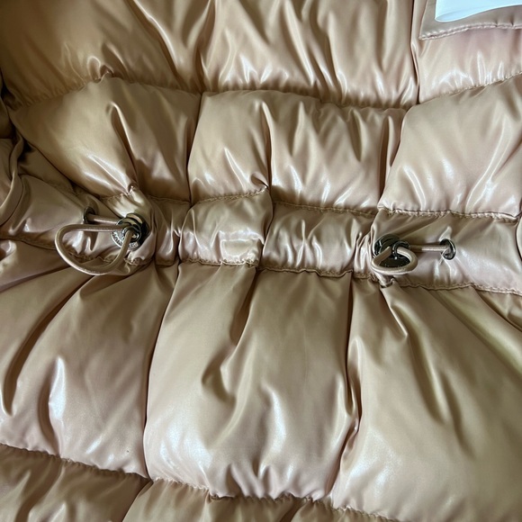 Moncler puffer authentic size xs - Picture 4 of 9
